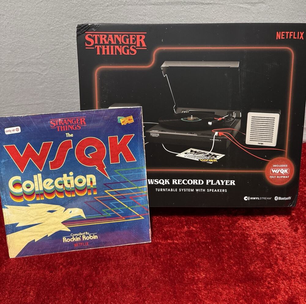 New STRANGER THINGS Victrola WSQK Record Player With Record BUNDLE SEALED